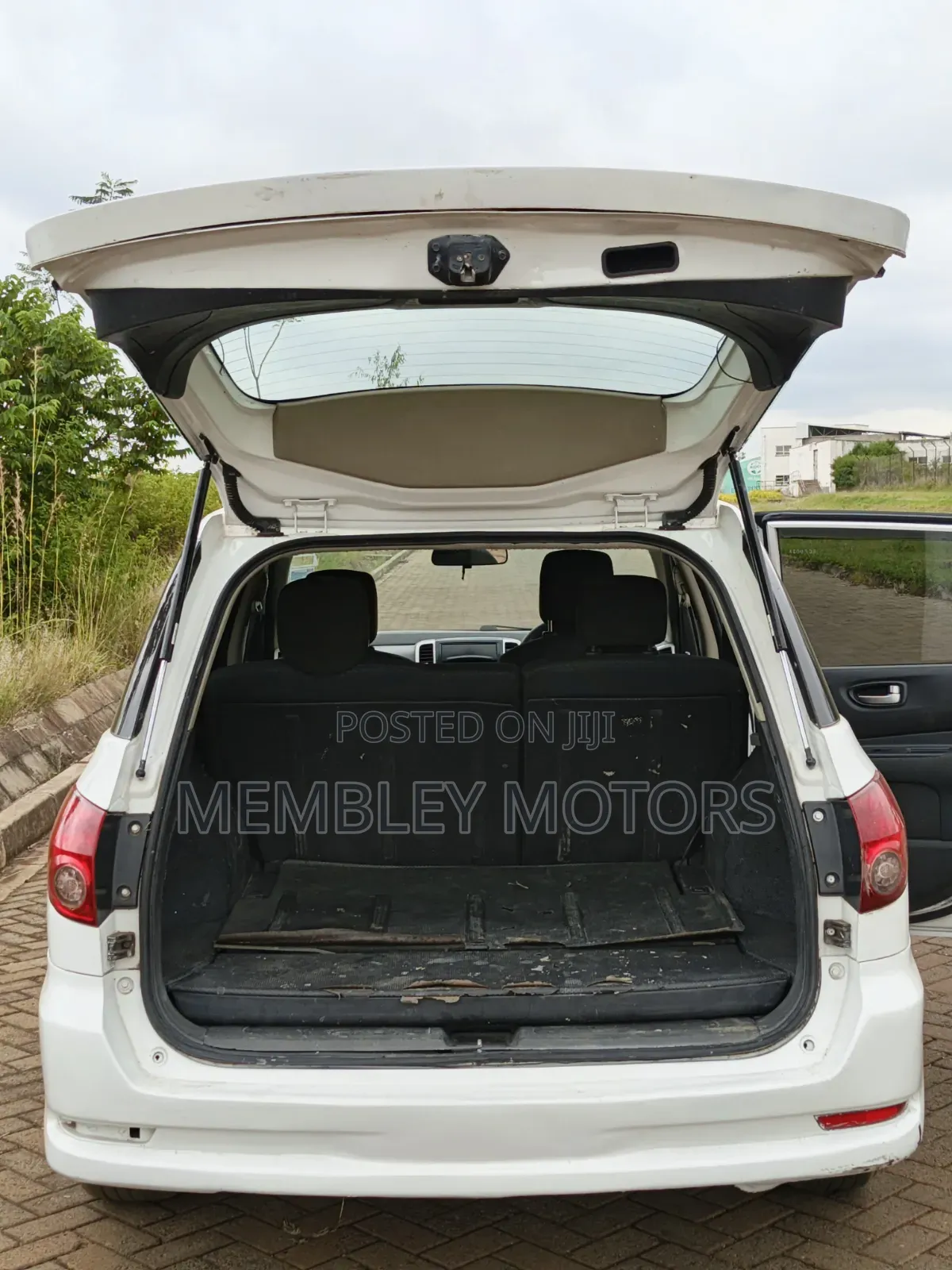 Nissan Wingroad 2009 White