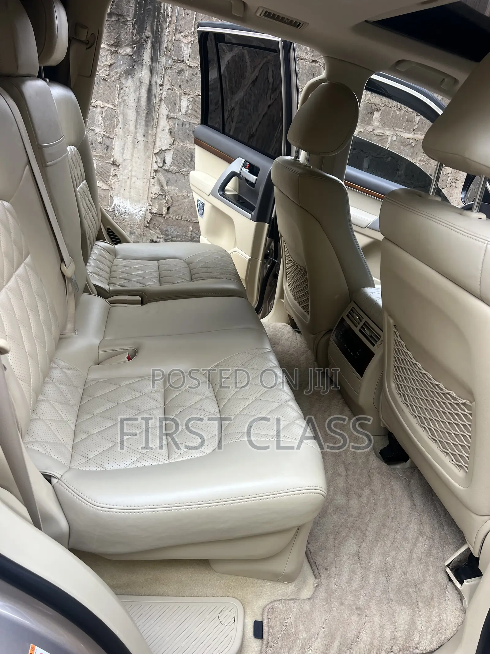 Toyota Land Cruiser 2017 Gold