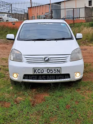 Toyota Raum 2008 White