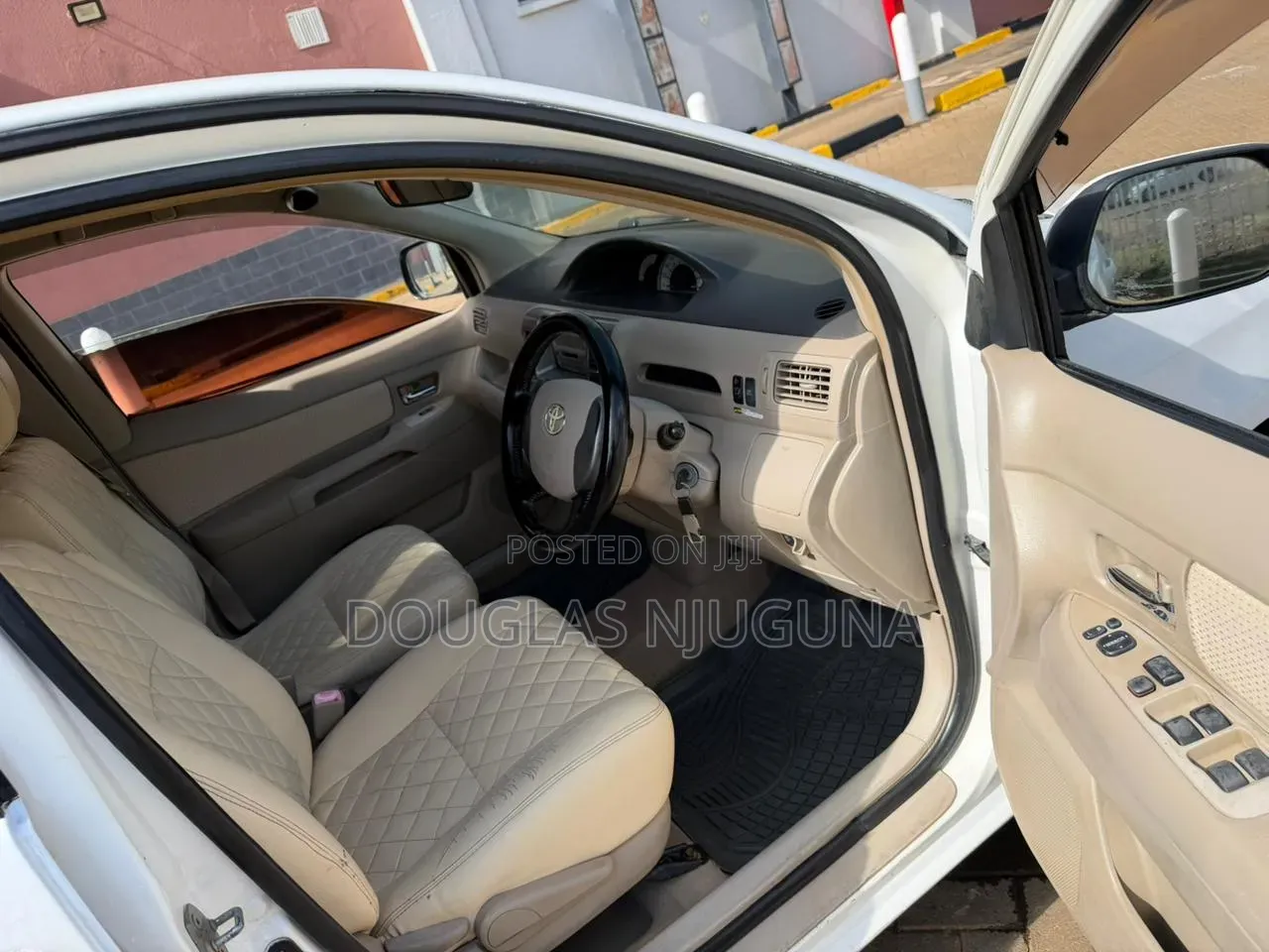 Toyota Raum 2008 White