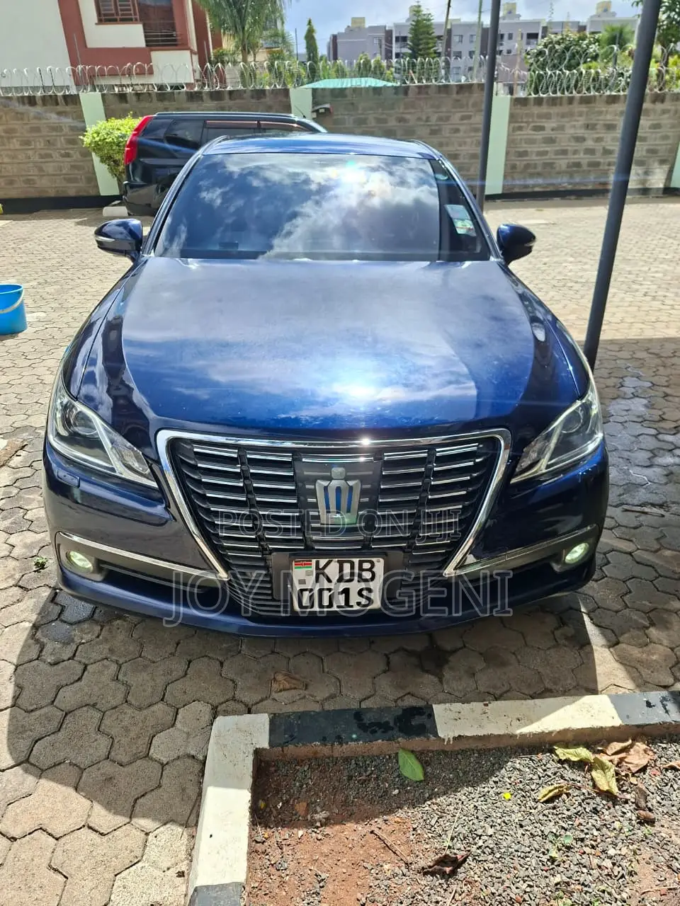 Toyota Crown 2013 Blue