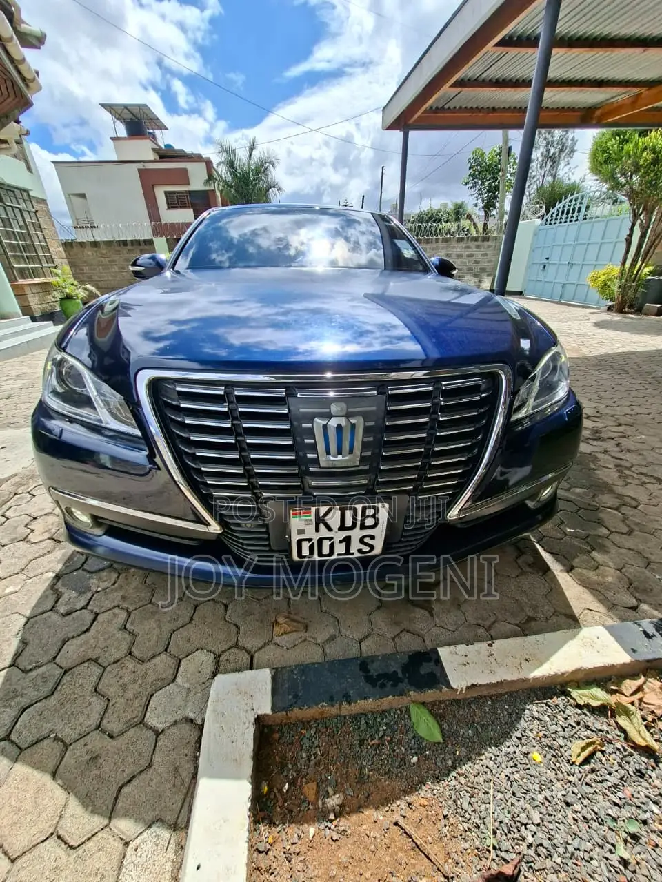 Toyota Crown 2013 Blue