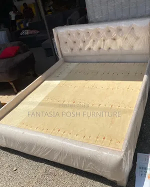 Cream Queen Tufted 5 by 6 Bed