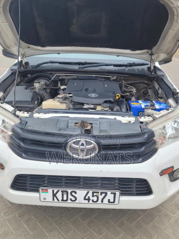 Pickup Hilux - thumbnail 2