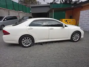 Toyota Crown 2008 White