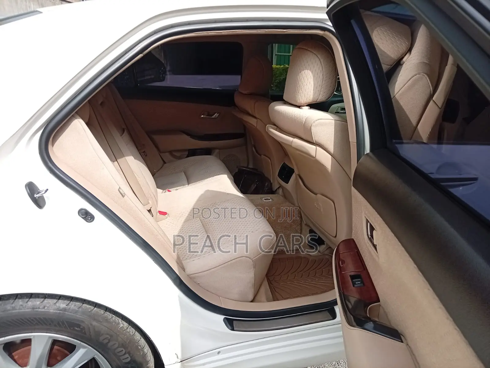 Toyota Crown 2008 White