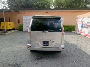 Toyota Voxy 2006 Silver