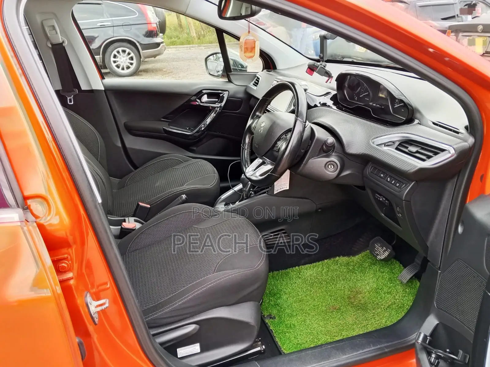 Peugeot 208 2017 Red