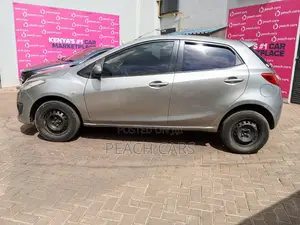Mazda Demio 2012 Silver