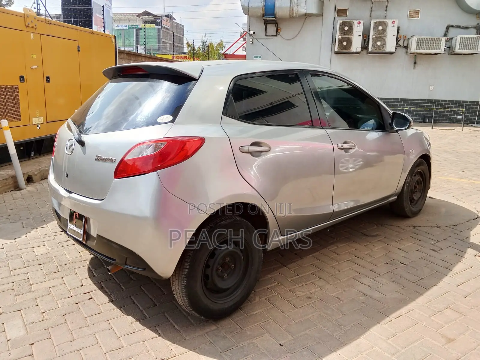 Mazda Demio 2012 Silver