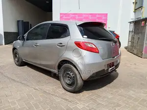 Mazda Demio 2012 Silver