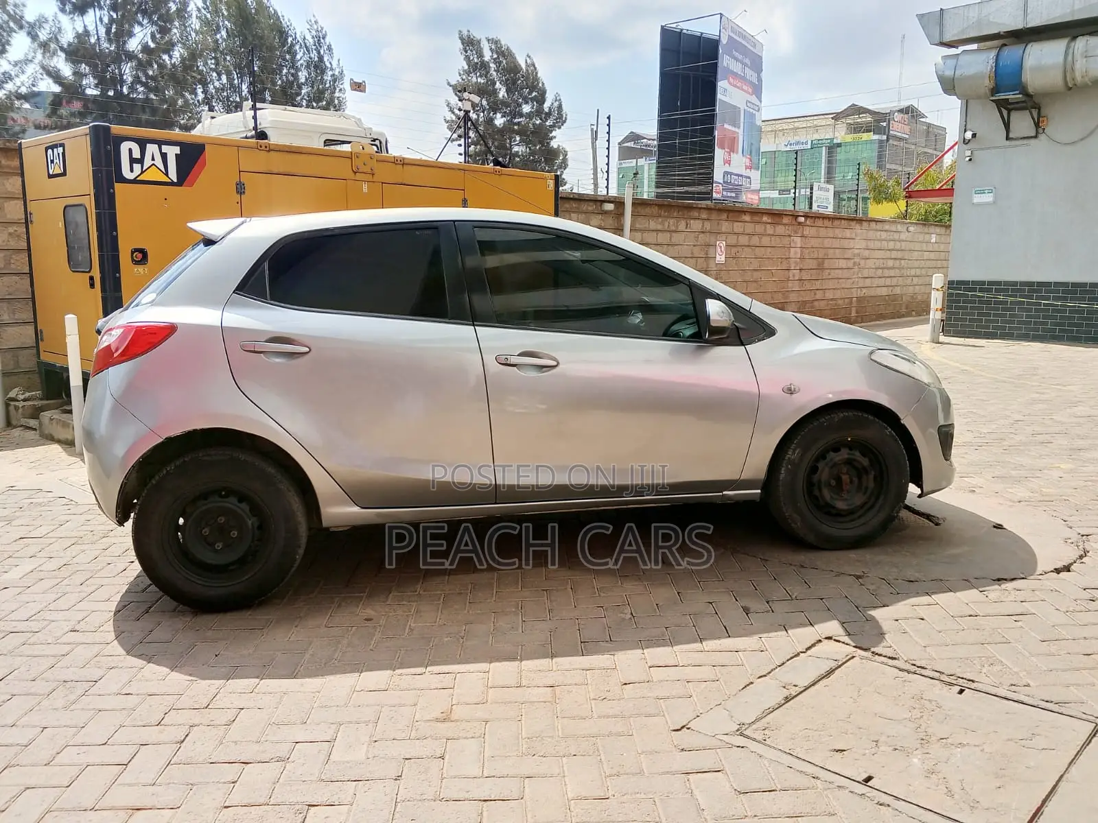 Mazda Demio 2012 Silver