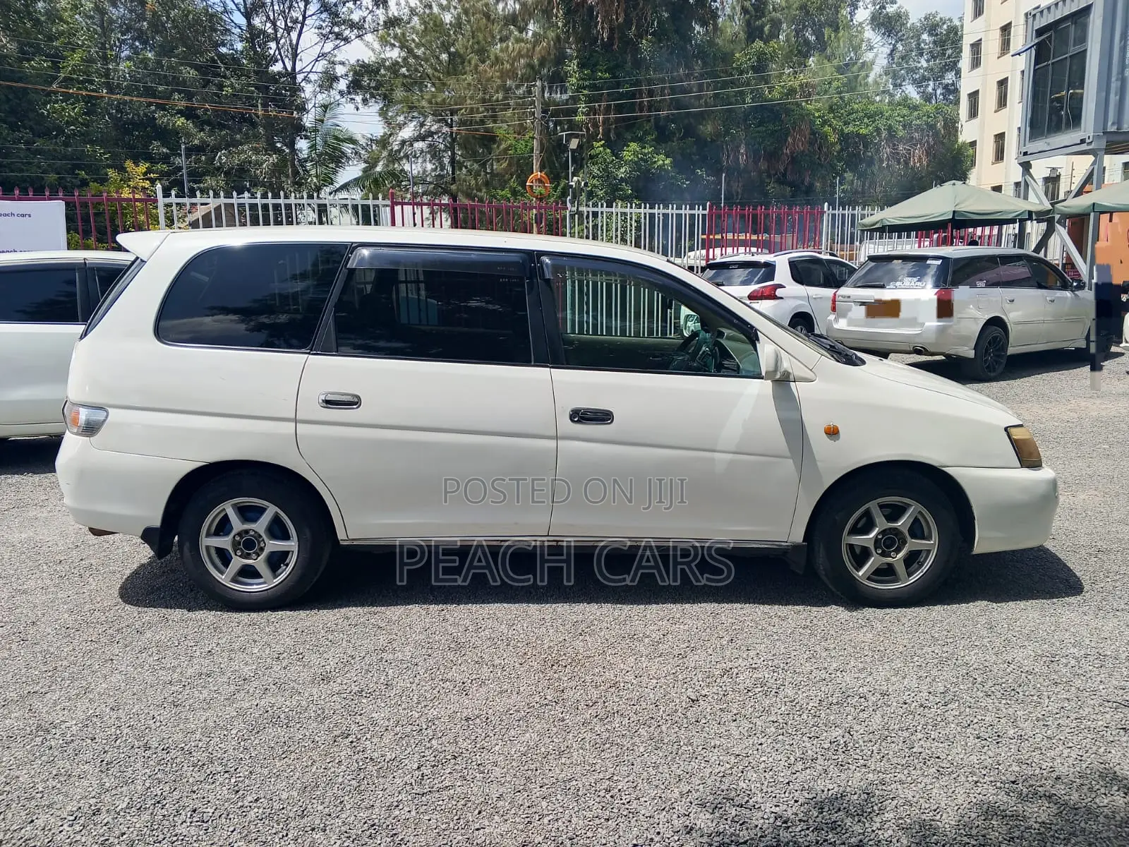 Toyota Gaia 2003 White