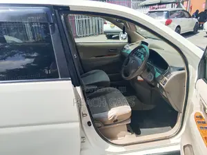Toyota Gaia 2003 White