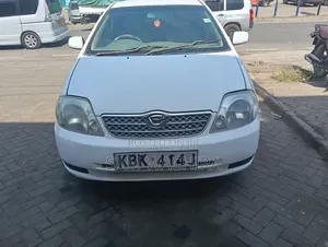 Toyota Corolla 2002 White