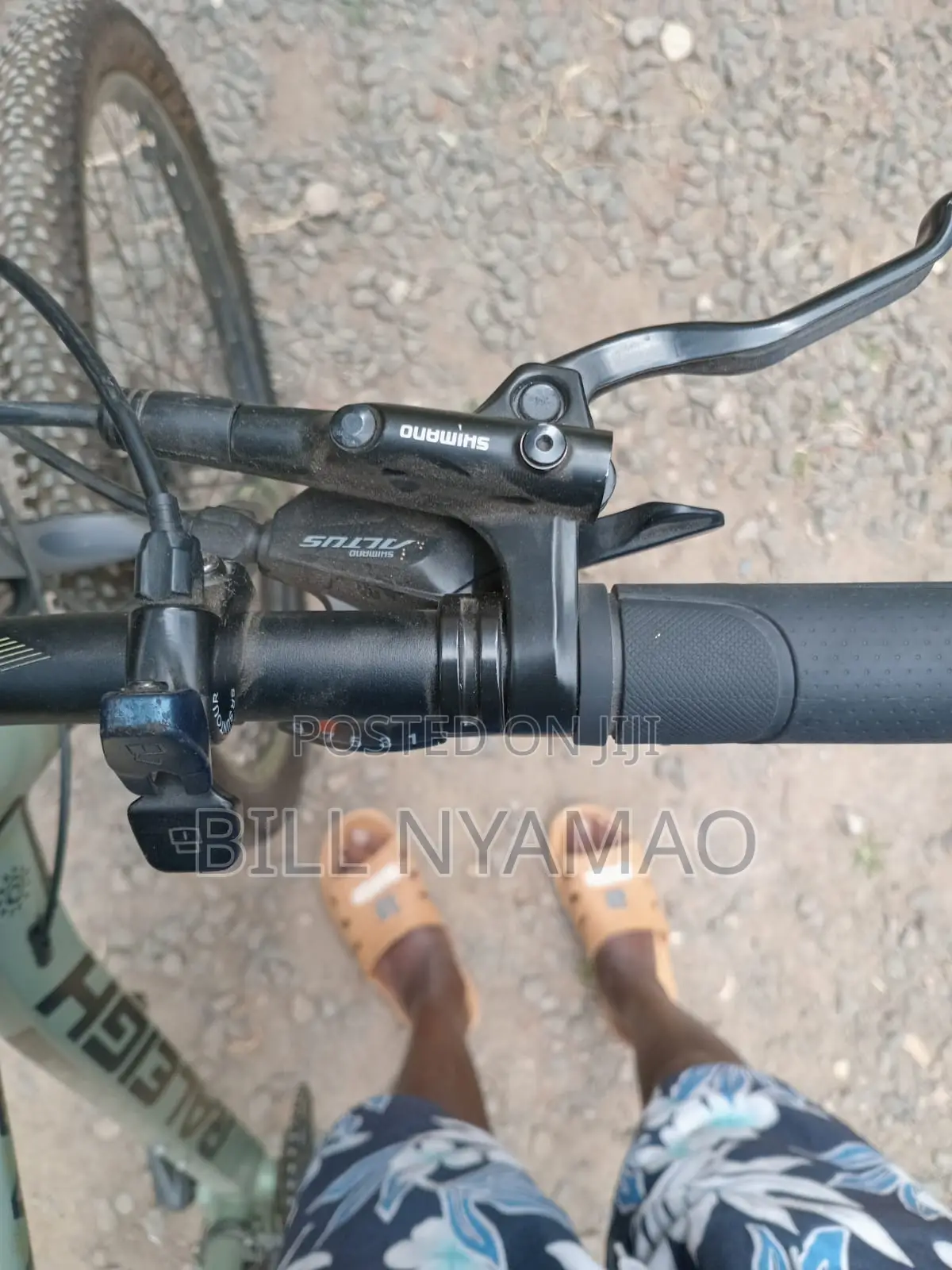 Raleigh Mara 27.5 Mountain Bike – Excellent Condition