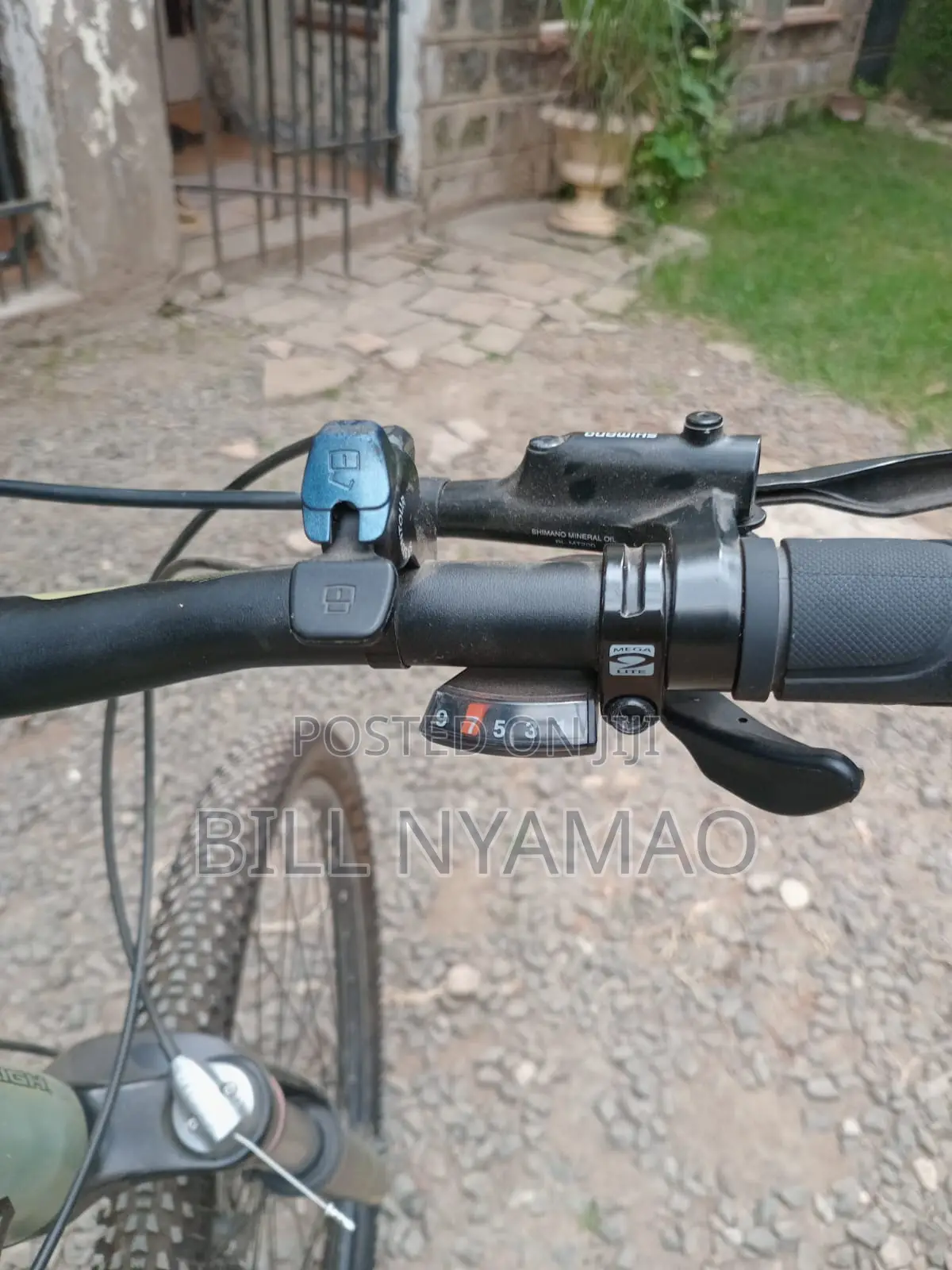 Raleigh Mara 27.5 Mountain Bike – Excellent Condition