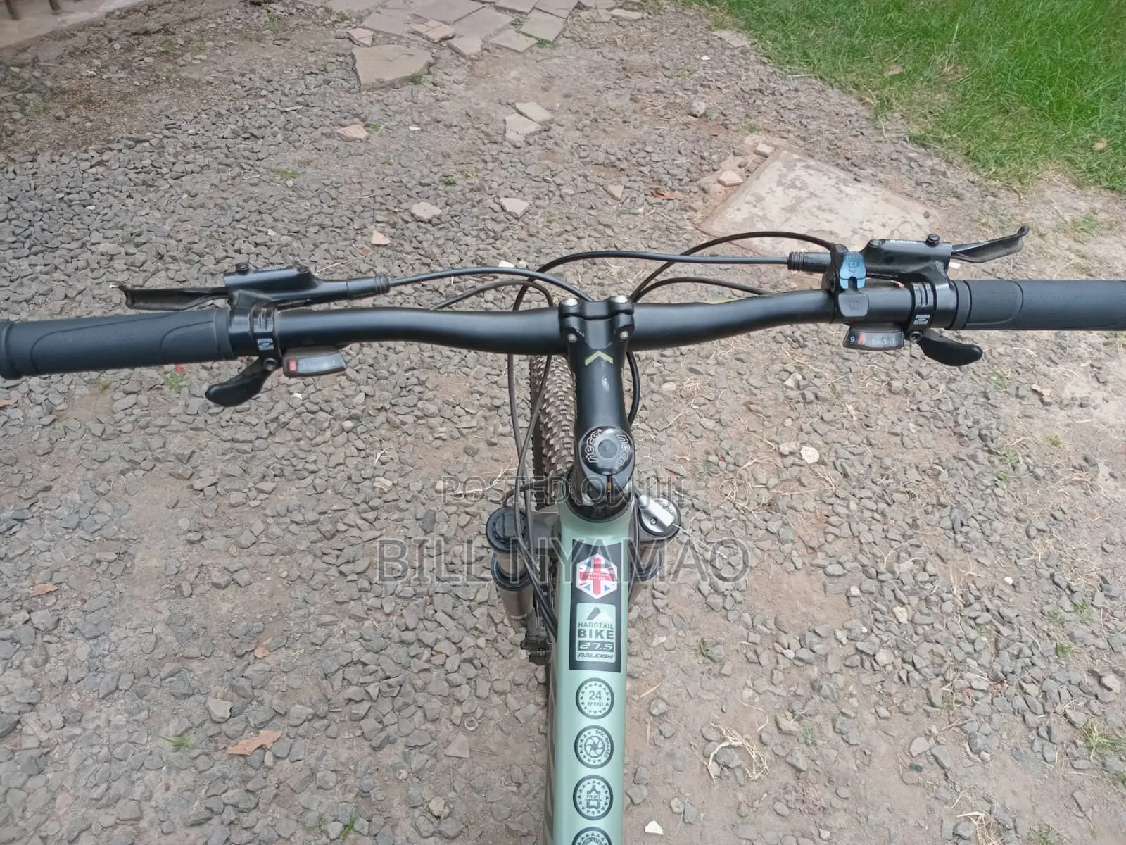 Raleigh Mara 27.5 Mountain Bike – Excellent Condition