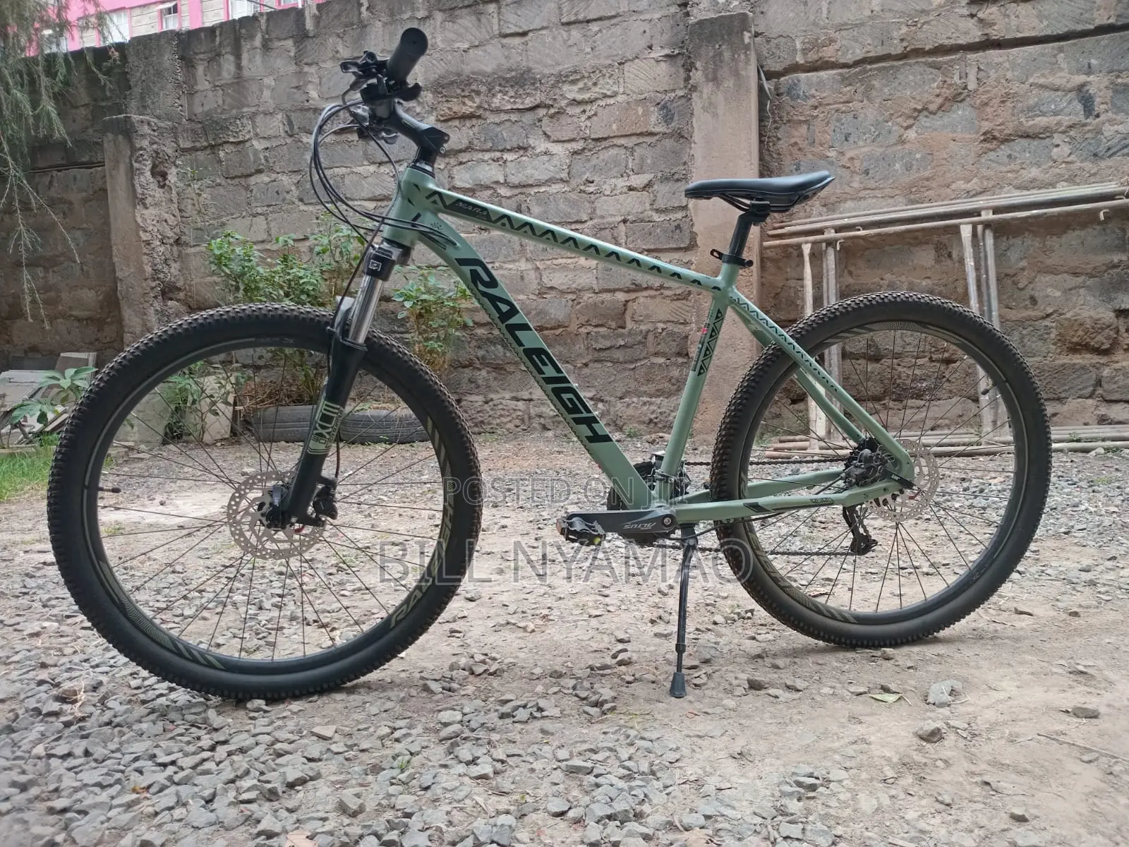 Raleigh Mara 27.5 Mountain Bike – Excellent Condition