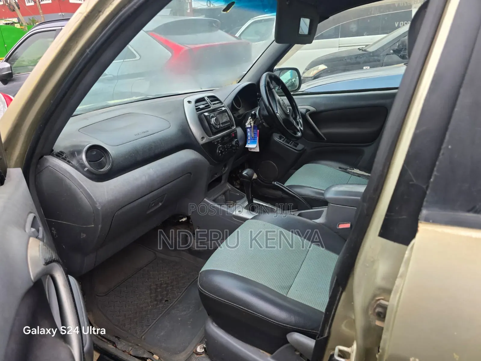 Toyota RAV4 Automatic 2002 Gold