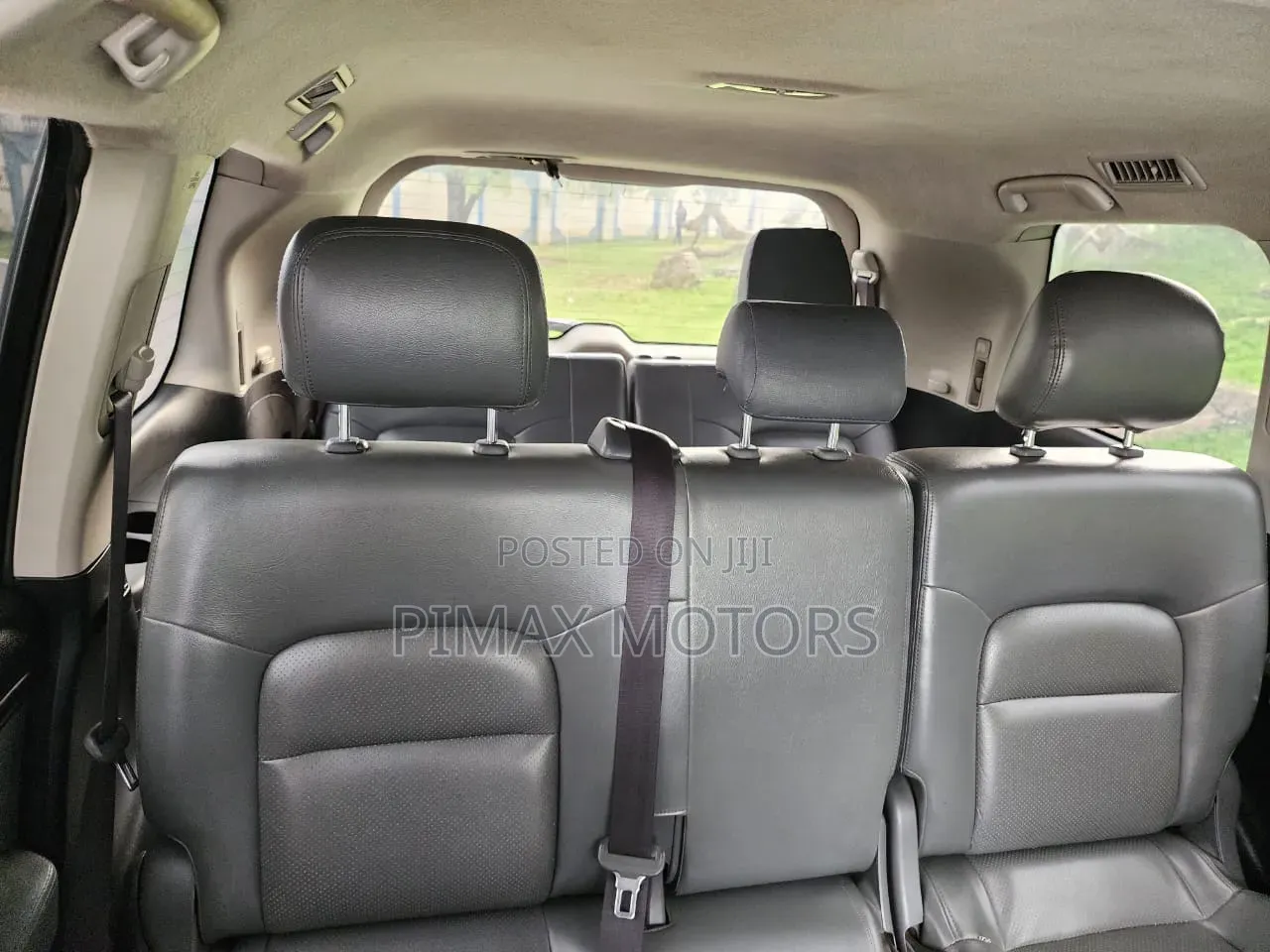Toyota Land Cruiser 2010 Silver