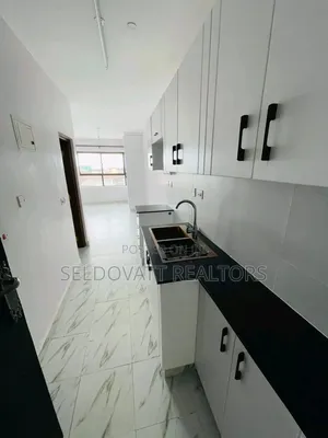 Studio Apartment in Racecourse for rent