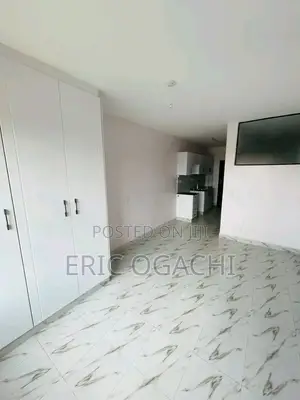 Studio Apartment in Racecourse for rent