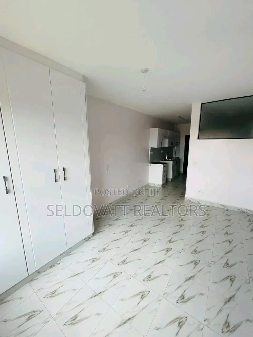 Studio Apartment in Racecourse for rent