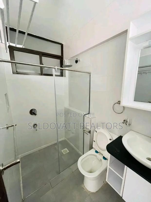 Studio Apartment in Racecourse for rent - thumbnail 5