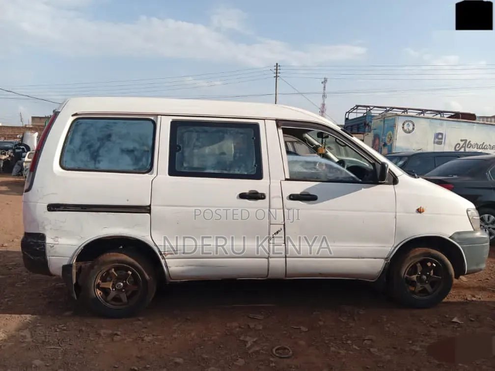 Toyota TownAce 2005 White