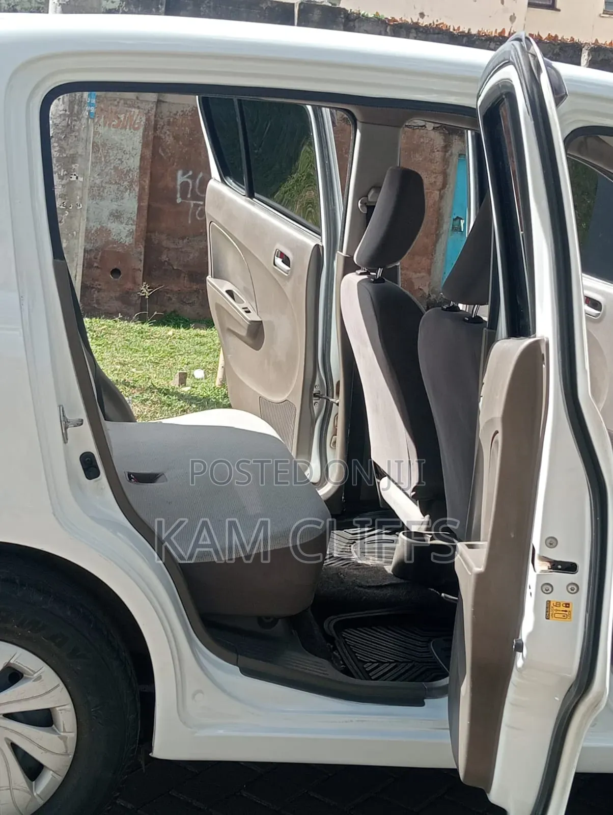 Suzuki Alto 2015 White