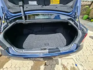 Toyota Crown 2013 Blue