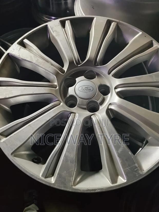 Original Rim Size 18 Landlover