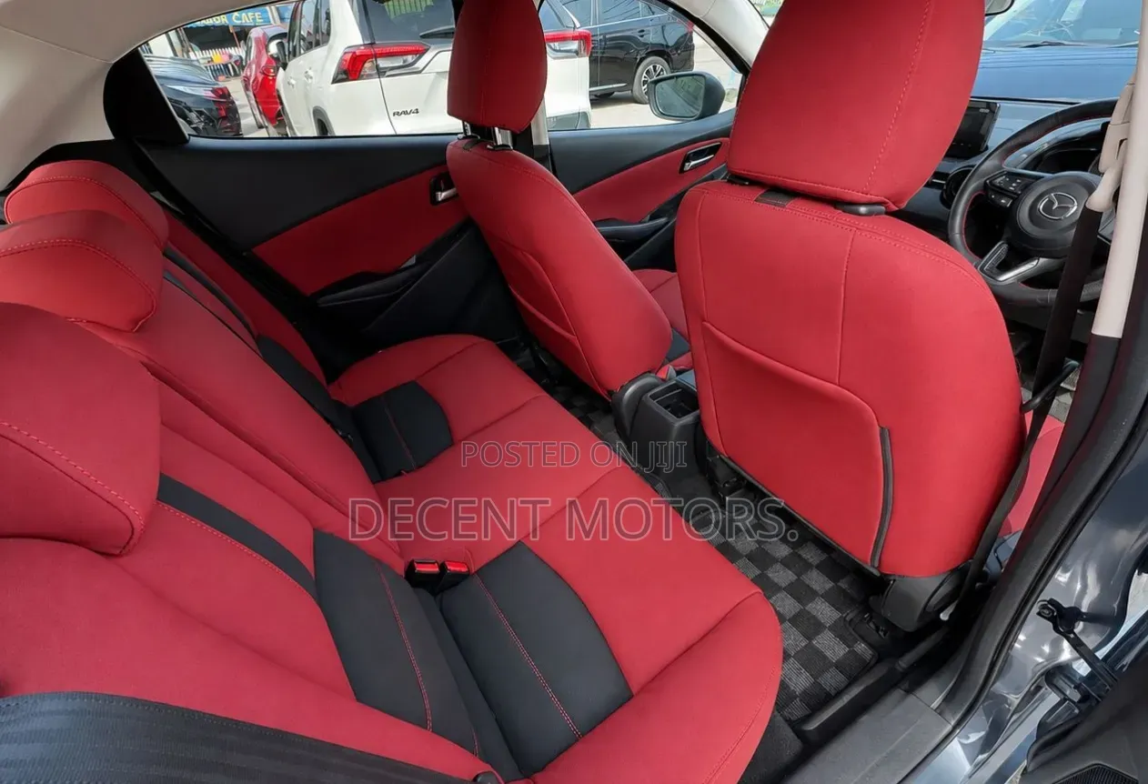 Mazda 2 2020 Gray