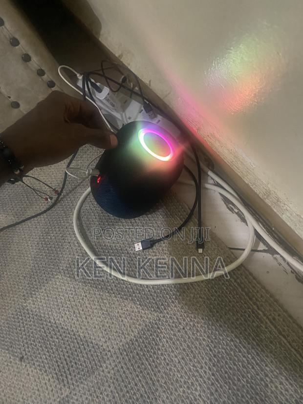 Caston Bt Speaker - thumbnail 3