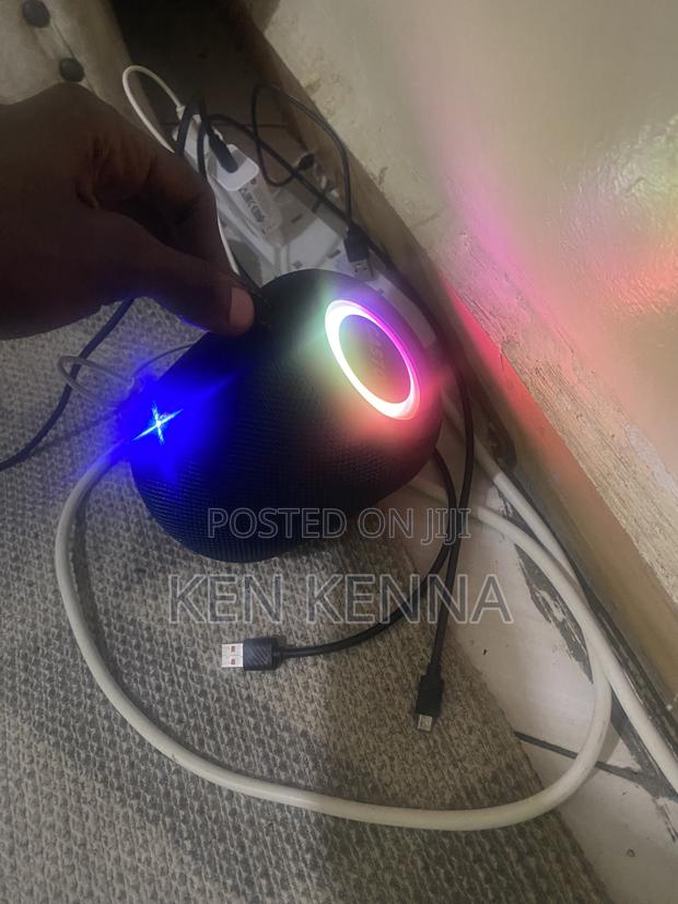 Caston Bt Speaker - thumbnail 2
