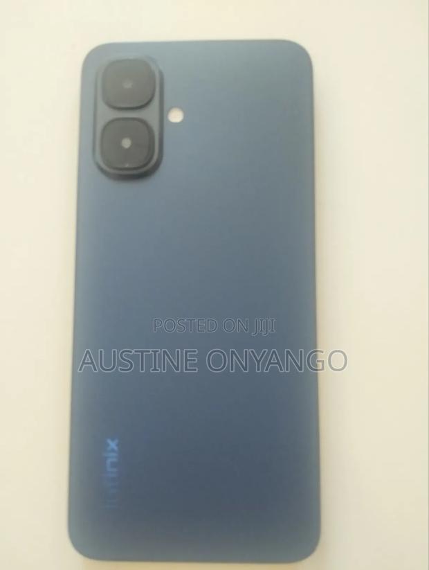 New Infinix Smart 10 64 GB Black