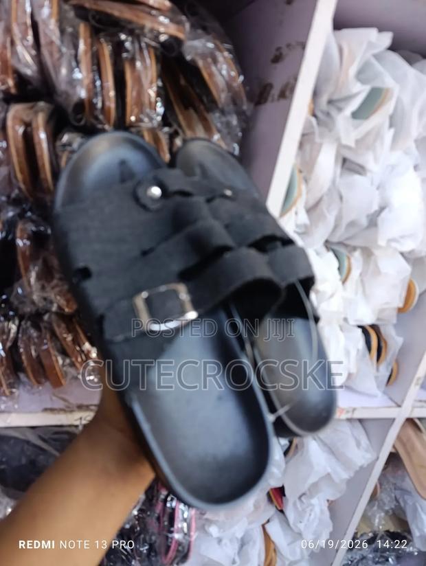 Trendy Double Buckle Unisex Slides Sandals - thumbnail 3