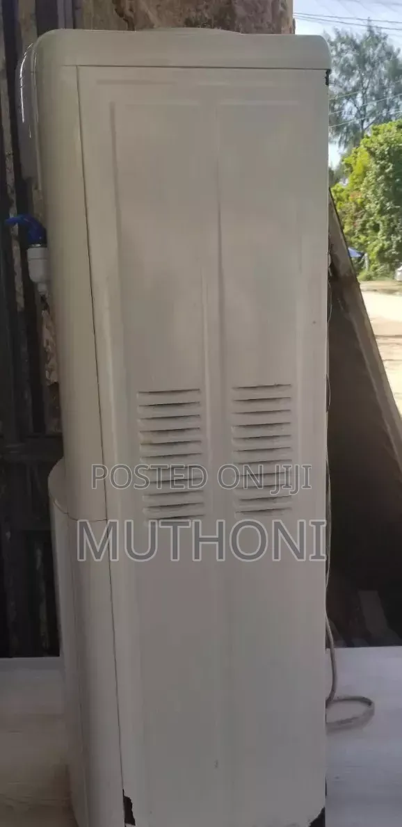 Water Dispenser