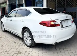 Nissan Cima 2019 White