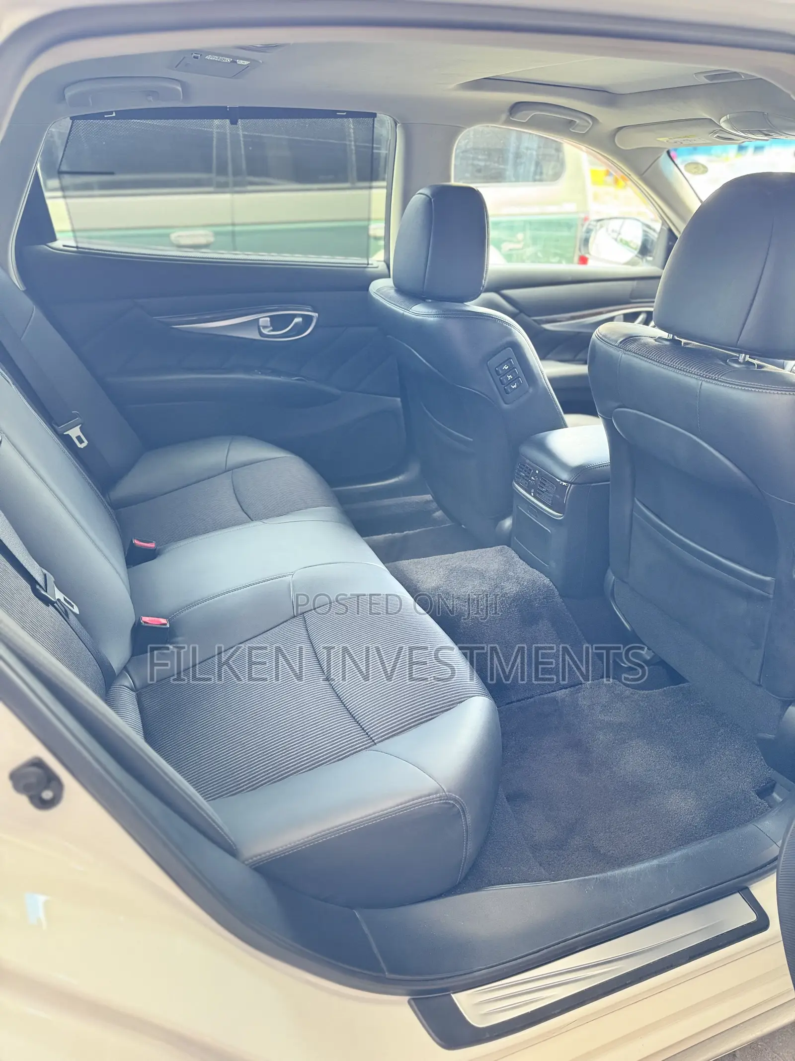 Nissan Cima 2019 White