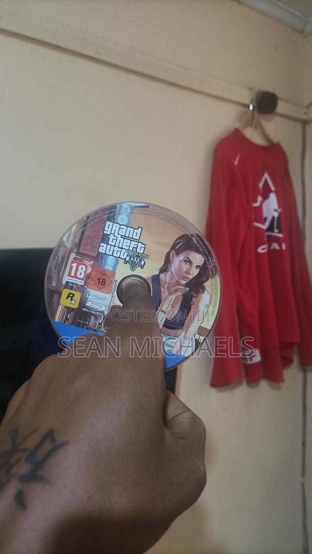 Gtav Ps4 Disk - main view