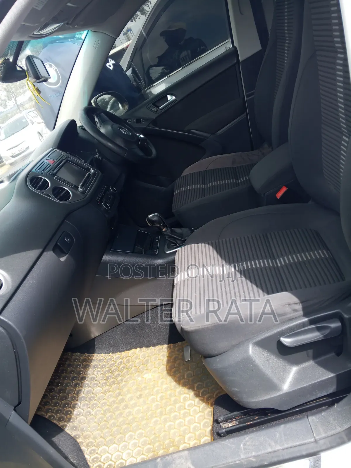 Volkswagen Tiguan 2011 White