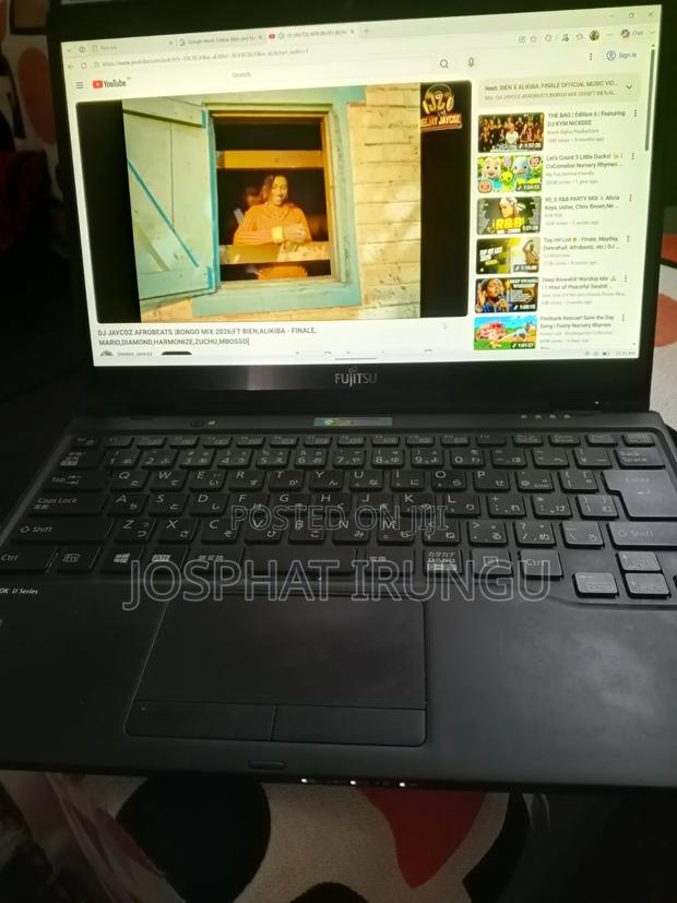 Laptop Fujitsu Lifebook U938 8GB Intel Core i5 SSD 256GB