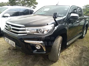 Toyota Hilux 2018 Black