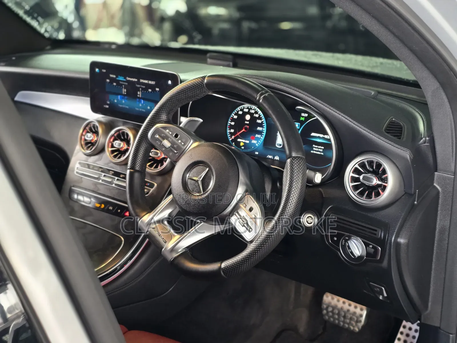 Mercedes-Benz GLC-Class 2019 Silver