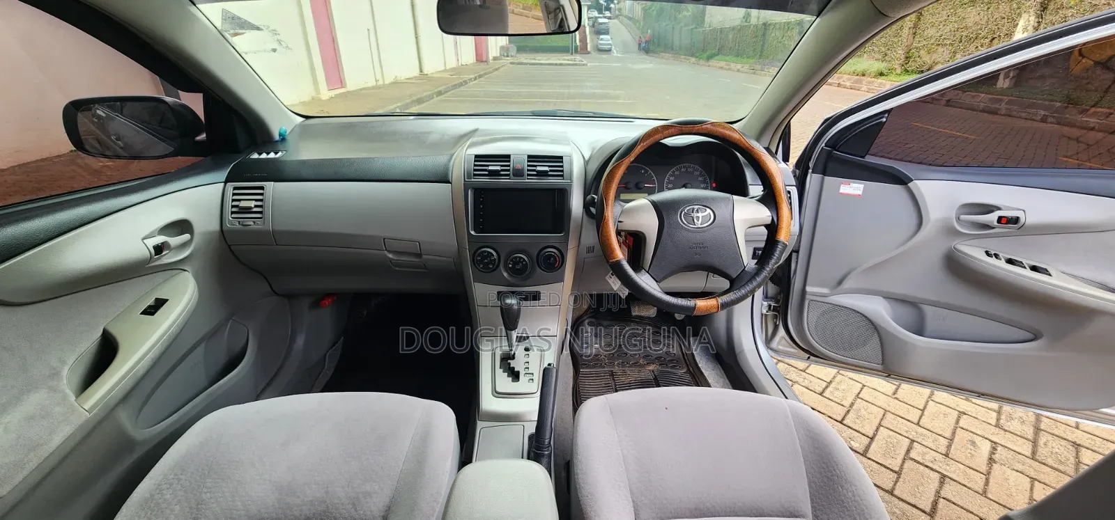 Toyota Axio 2011 Silver