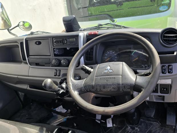 Mitsubishi Canter, 2019, 3000cc Manual - thumbnail 4