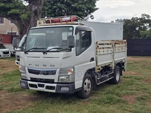 Mitsubishi Canter, 2019, Manual, White