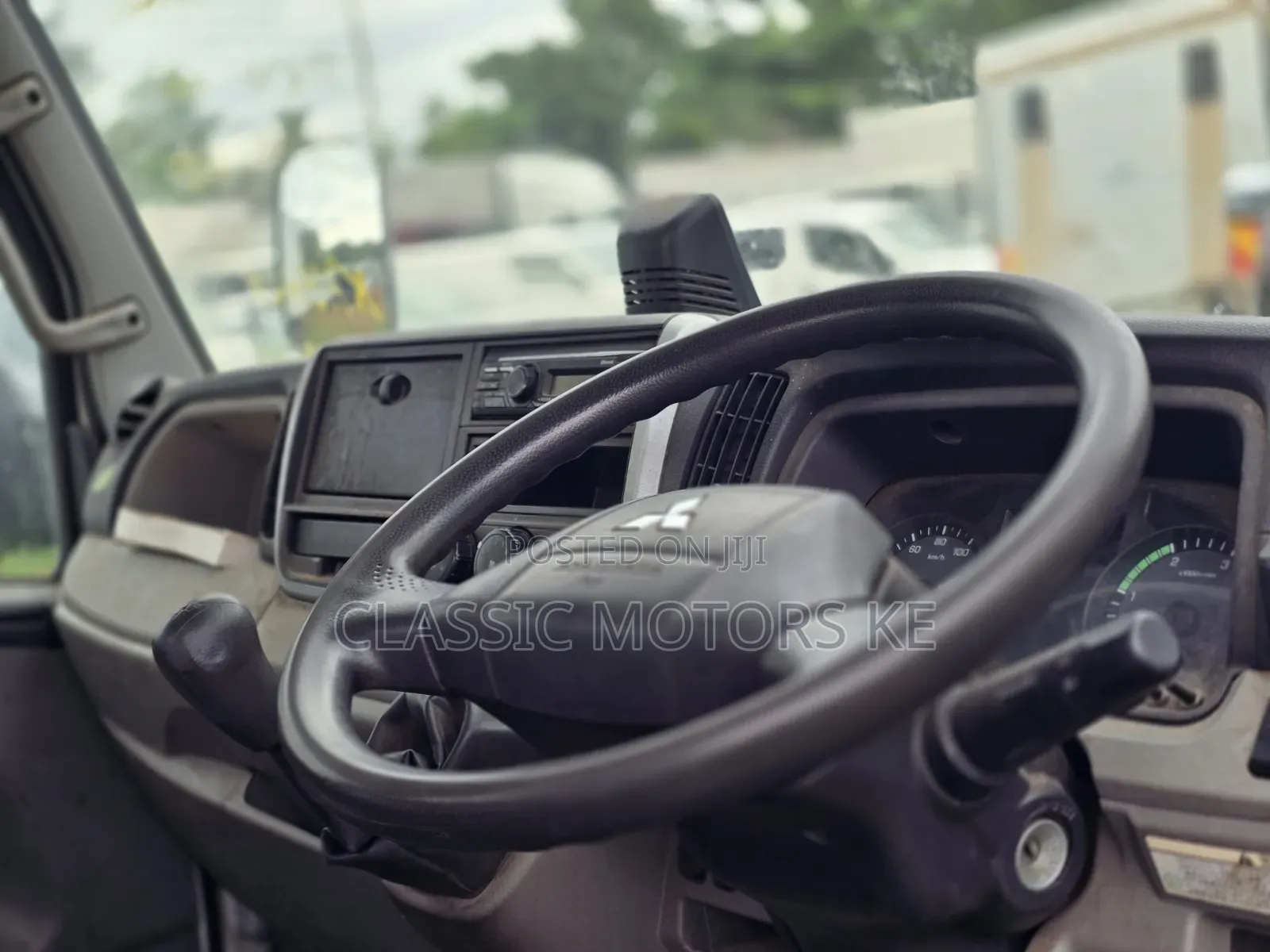 Mitsubishi Canter, 2019, Manual, White